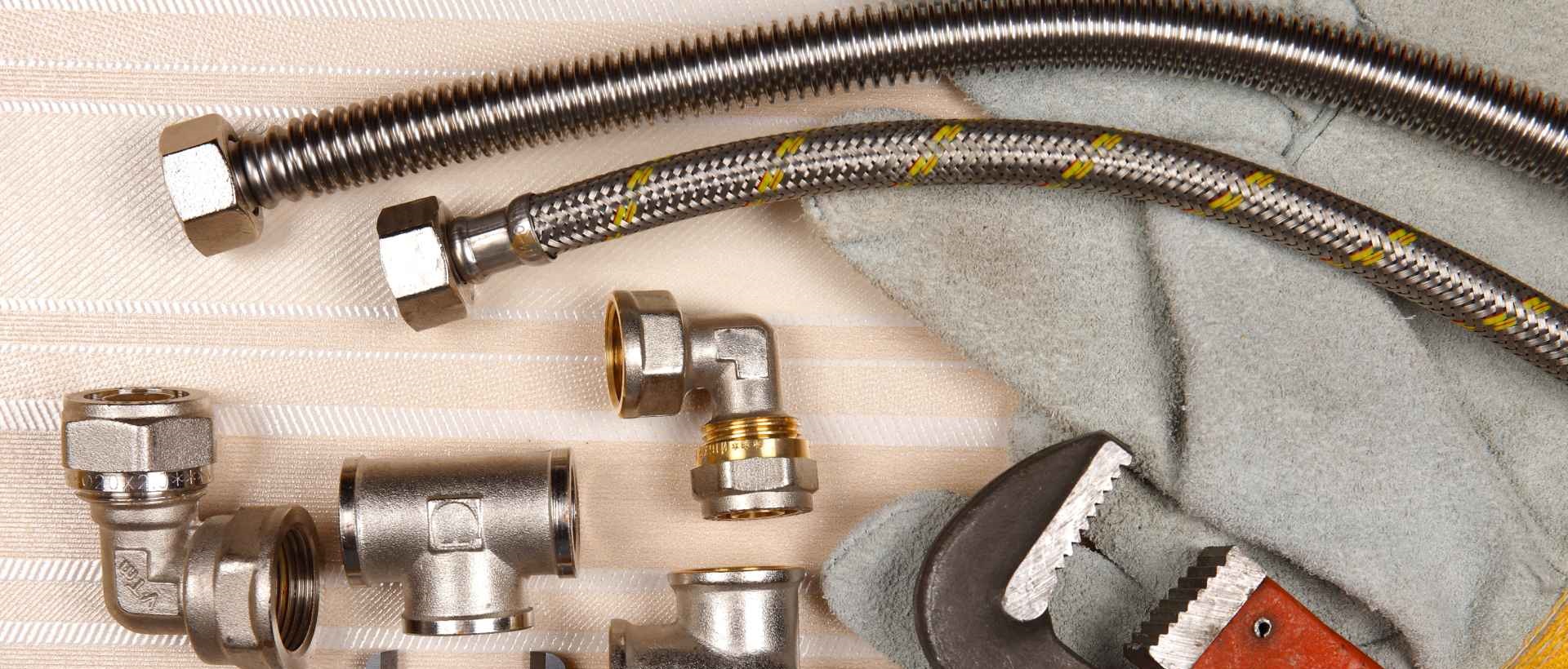 Emergency plumbers EC3