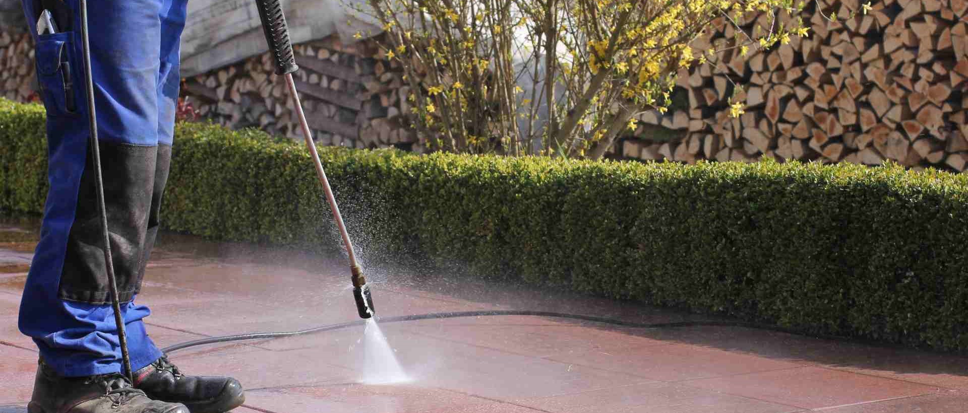 garden maintenance EC3
