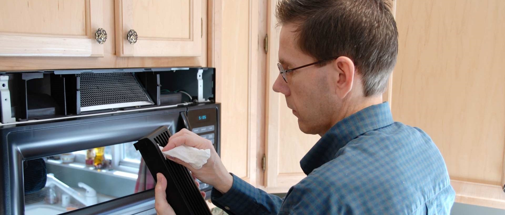 Kitchen fitters EC3